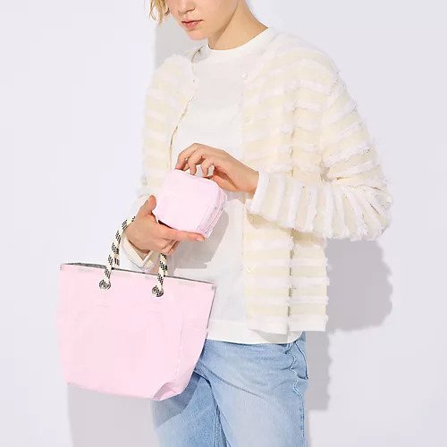【レスポートサック/LeSportsac】の【MAQUIA別注】SQUARE COSMETIC 人気、トレンドファッション・服の通販 founy(ファニー) 　ファッション　Fashion　レディースファッション　Fashion for Women　コンパクト　Compact, Small Size　シルバー　Silver, Metallic Silver　スクエア　Square, Square Shape　パウダー　Powder, Soft Tone　ポーチ　Pouch, Small Case　ラウンド　Round, Round Neck　リップ　Lip, Lip Motif　別注　Limited Edition, Custom Order　other-2|ID: prp329100004153165 ipo3291000000031259790