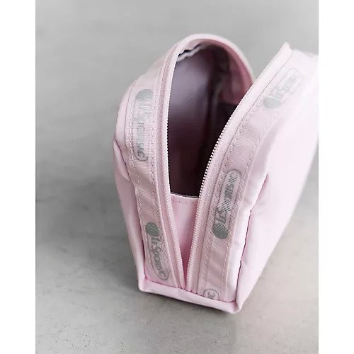【レスポートサック/LeSportsac】の【MAQUIA別注】SQUARE COSMETIC 人気、トレンドファッション・服の通販 founy(ファニー) 　ファッション　Fashion　レディースファッション　Fashion for Women　コンパクト　Compact, Small Size　シルバー　Silver, Metallic Silver　スクエア　Square, Square Shape　パウダー　Powder, Soft Tone　ポーチ　Pouch, Small Case　ラウンド　Round, Round Neck　リップ　Lip, Lip Motif　別注　Limited Edition, Custom Order　other-3|ID: prp329100004153165 ipo3291000000031259791