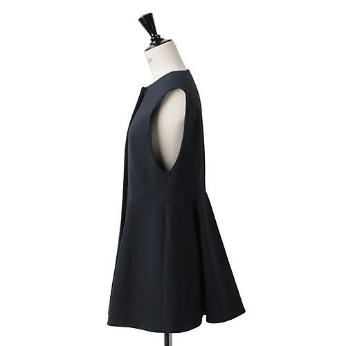 【ル フィル/LE PHIL】の【Marisol別注】ダブルクロスペプラムジレ 人気、トレンドファッション・服の通販 founy(ファニー) 　ファッション　Fashion　レディースファッション　Fashion for Women　アウター　Coat / Outerwear Collection　トップス・カットソー　Cut & Sew Tops　ベスト&ジレ / 重ね着スタイル　Vests & Gilets　タートル　Turtleneck, Turtle Collar　トレンド　Trend, Trending Now　フォルム　Silhouette, Form　フロント　Front, Front Design　リラックス　Relax, Relaxed Fit　別注　Limited Edition, Custom Order　防寒　Cold Protection, Winter-Ready　other-2|ID: prp329100004158555 ipo3291000000034955010