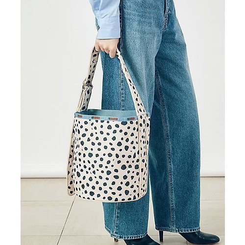 【レスポートサック アトリエ/LeSportsac Atelier】のLG BELT HANDLE TOTE/ブライトセピアダルメシアン 人気、トレンドファッション・服の通販 founy(ファニー) 　ファッション　Fashion　レディースファッション　WOMEN　バッグ　Bag　コレクション　Collection　ニューヨーク　New York　バケツ　Bucket　ビンテージ　Vintage　モダン　Modern　手帳　Pocket Book　軽量　Lightweight　other-2|ID: prp329100004167221 ipo3291000000031258905