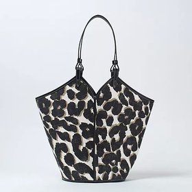 【フィールアンドテイスト/FEEL AND TASTE】のumbrella tote print 人気、トレンドファッション・服の通販 founy(ファニー) ファッション Fashion レディースファッション WOMEN バッグ Bag カッティング Cutting キャンバス Canvas シンプル Simple ジャカード Jacquard センター Center パイピング Piping プリント Print モチーフ Motif リネン Linen レオパード Leopard 傘 Umbrella |ID:prp329100004183318