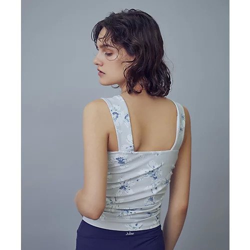 【ジュリエ/Julier】のBeigeflowerプリントミドルトップス インテリア・キッズ・メンズ・レディースファッション・服の通販 founy(ファニー) 　ファッション　Fashion　レディースファッション　Ladies' Fashion Online　トップス・カットソー　Tops/Tshirt　ギャザー　Gather　スクエア　Square　ストレッチ　Stretch　トレンド　Trend　ビーチ　Beach　フィット　Fit　プリント　Print　水着　Swimsuit　ヨガ　Yoga　リゾート　Resort　レギンス　Leggings　おすすめ　Recommend　オフホワイト|ID: prp329100004188798 ipo3291000000032638277