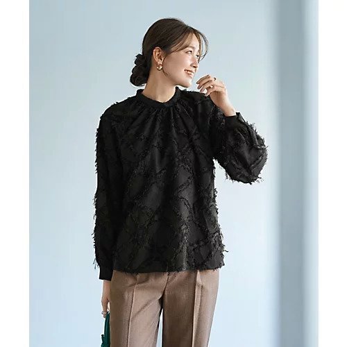 【スタイルデリ/STYLE DELI】の柄状ディコラティブフリンジブラウス インテリア・キッズ・メンズ・レディースファッション・服の通販 founy(ファニー) https://founy.com/ ファッション Fashion レディースファッション Fashion for Women トップス・カットソー Cut & Sew Tops シャツ・ブラウス・オフィスカジュアル Elegant Blouses & Button-Ups インナー Innerwear カーゴパンツ Cargo Pants, Utility Pants カーディガン Cardigan, Knitwear ジャケット Jacket, Outerwear スタンド Stand Collar, Upright Stand とろみ Fluid, Flowy Fabric デニム Denim, Jeans Material ドレープ Drape, Draping Fabric 定番 Standard, Basic Item バランス Balance, Style Balance フリンジ Fringe, Tassel ブルゾン Blouson, Bomber Jacket ポケット Pocket, Pocket Detail 防寒 Cold Protection, Winter-Ready メッシュ Mesh, Net Fabric モコモコ Fuzzy, Fluffy 夏 Summer |ID: prp329100004214048 ipo3291000000036313235