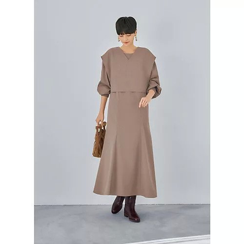 【スタイルデリ/STYLE DELI】の【LUXE】ベスト付きマーメイドラインワンピース インテリア・キッズ・メンズ・レディースファッション・服の通販 founy(ファニー) https://founy.com/ ファッション Fashion レディースファッション WOMEN アウター Coat Outerwear カーディガン Cardigan ギャザー Gather ショート Short シンプル Simple ジャケット Jacket スカーフ Scarf スタイリッシュ Stylish スニーカー Sneakers スペシャル Special スリット Slit セパレート Separate センター Center パーカー Hoodie ベスト Vest ポケット Pocket マーメイド Mermaid メンズ Mens ループ Loop ロング Long 冬 Winter 夏 Summer エレガント 上品 Elegant ビジネス 仕事 通勤 Business |ID: prp329100004214056 ipo3291000000030968383