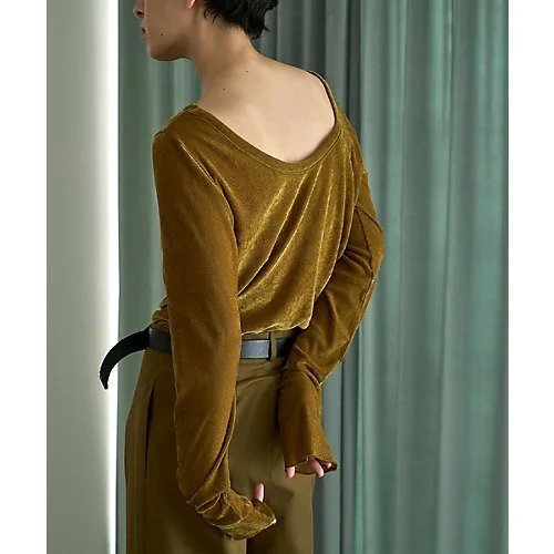 【マージュール/marjour】のSHEER VELOUR BACKSHAN TEE インテリア・キッズ・メンズ・レディースファッション・服の通販 founy(ファニー) https://founy.com/ ファッション Fashion レディースファッション Fashion for Women トップス・カットソー Cut & Sew Tops ベロアトップス Velour Tops / Velvet-Look Items インナー Innerwear シアー Sheer, See-Through ストレッチ Stretch, Stretchy Fabric ベロア Velour, Soft Velvet A/W・秋冬 Autumn/Winter |ID: prp329100004216156 ipo3291000000036259265