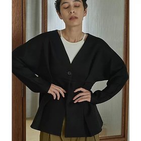 【マージュール/marjour】のBONDING TUCK JACKET 人気、トレンドファッション・服の通販 founy(ファニー) ファッション Fashion レディースファッション WOMEN アウター Coat Outerwear ジャケット Jackets インナー Inner ジャケット Jacket ジャージー Jersey ストレッチ Stretch ダウン Down なめらか Smooth フレア Flare ポケット Pocket ロング Long おすすめ Recommend |ID:prp329100004216286