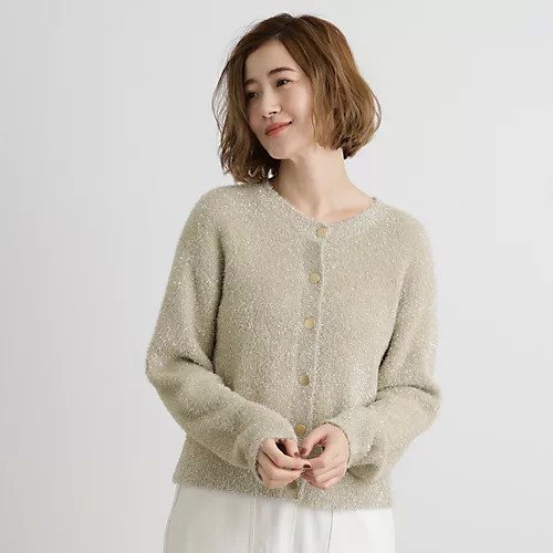 【グローブ/grove】のラメフェザークルーネックカーディガン 人気、トレンドファッション・服の通販 founy(ファニー) 　ファッション　Fashion　レディースファッション　WOMEN　トップス・カットソー　Tops/Tshirt　カーディガン　Cardigans　クラシカル　Classical　コンパクト　Compact　シンプル　Simple　スマート　Smart　ダウン　Down　トレンド　Trend　バランス　Balance　フェザー　Feather　フェミニン　Feminine　羽織　Haori　リラックス　Relax　おすすめ　Recommend　2024年　2024　エレガント 上品　Elegant　2024-2025秋冬・A/W　Aw/Autumn/Winter/Fw/Fall/2024-2025　 other-1|ID: prp329100004231026 ipo3291000000029513272