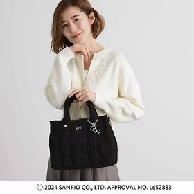 【グローブ/grove】のLee別注【ハローキティ】ボアスクエア2WAYトート 人気、トレンドファッション・服の通販 founy(ファニー) ファッション Fashion レディースファッション WOMEN バッグ Bag コラボ Collaboration ショルダー Shoulder スクエア Square スマート Smart チャーム Charm プリント Print ポケット Pocket モチーフ Motif リボン Ribbon 人気 Popularity 別注 Special Order |ID:prp329100004238313