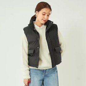 【グリーンレーベル リラクシング / ユナイテッドアローズ/green label relaxing / UNITED ARROWS】 【別注】ショート ダウン ベスト人気、トレンドファッション・服の通販 founy(ファニー) ファッション Fashion レディースファッション WOMEN アウター Coat Outerwear トップス・カットソー Tops/Tshirt ベスト/ジレ Gilets/Vests 秋 Autumn/Fall コンパクト Compact ショート Short ダウン Down フェミニン Feminine フラップ Flap ベスト Vest ボトム Bottom ポケット Pocket 別注 Special Order ワイド Wide 冬 Winter おすすめ Recommend |ID:prp329100004240772