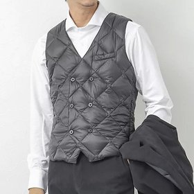 【ノーリーズ グッドマン/NOLLEY'S goodman / MEN】の《ビジカジ対応》【TAION/タイオン】ダブルスナップボタン ダウンジレ 24AW 人気、トレンドファッション・服の通販 founy(ファニー) ファッション Fashion メンズファッション MEN 2024年 2024 2024-2025秋冬・A/W Aw/Autumn/Winter/Fw/Fall/2024-2025 キルト Quilt シンプル Simple ダウン Down ポケット Pocket 軽量 Lightweight |ID:prp329100004243407