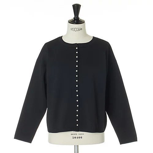 【トゥエルブクローゼット/12closet】の【コラボ】【洗える】前後2WAYパールボタンカーディガン インテリア・キッズ・メンズ・レディースファッション・服の通販 founy(ファニー) https://founy.com/ ファッション Fashion レディースファッション Fashion for Women トップス・カットソー Cut & Sew Tops カーディガン・羽織り Layered Style Cardigans アンサンブル Ensemble Set エレガント 上品 Elegant カーディガン Cardigan, Knitwear コラボ Collaboration, Collab シンプル Simple, Minimal タンク Tank Top, Sleeveless Top パール Pearl, Pearl Accent フェミニン Feminine, Girly 春 Spring 洗える Machine Washable |ID: prp329100004319044 ipo3291000000033285728