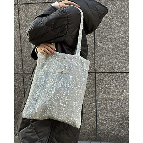 【ウーア/Uhr】のSpangle Tote Bag 人気、トレンドファッション・服の通販 founy(ファニー) 　ファッション　Fashion　レディースファッション　Fashion for Women　バッグ　Bags　おすすめ　Recommended / Our Picks　シンプル　Simple, Minimal　ジャケット　Jacket, Outerwear　スパンコール　Sequins, Sequin Embellishment　別注　Limited Edition, Custom Order　other-2|ID: prp329100004322226 ipo3291000000033928162