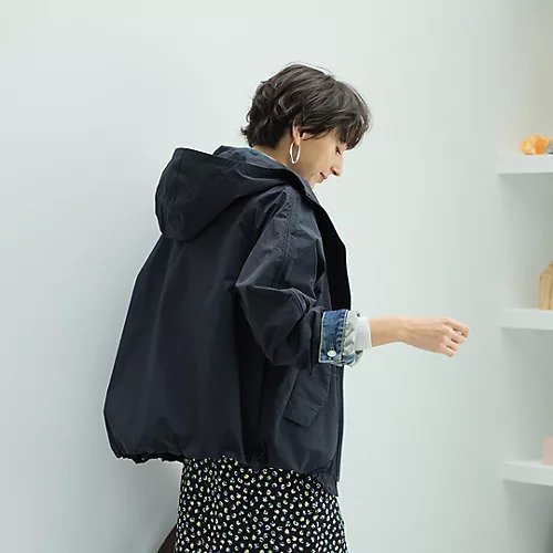 【スアデオ/suadeo】の袖シャーリングブルゾン 人気、トレンドファッション・服の通販 founy(ファニー) 　ファッション　Fashion　レディースファッション　Fashion for Women　アウター　Coat / Outerwear Collection　ブルゾンジャケット・スポーティアウター　Blouson Jackets　シャーリング　Shirring, Ruched　シンプル　Simple, Minimal　スピンドル　Spindle, Drawcord　スポーティ　Sporty, Casual Athletic　ドローコード　Drawcord, Drawstring Cord　バランス　Balance, Style Balance　フィット　Fit, Slim Fit　ブルゾン　Blouson, Bomber Jacket　おすすめ　Recommended / Our Picks　other-3|ID: prp329100004337668 ipo3291000000033049184