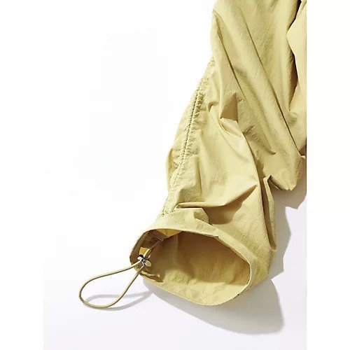 【スアデオ/suadeo】の袖シャーリングブルゾン 人気、トレンドファッション・服の通販 founy(ファニー) 　ファッション　Fashion　レディースファッション　Fashion for Women　アウター　Coat / Outerwear Collection　ブルゾンジャケット・スポーティアウター　Blouson Jackets　シャーリング　Shirring, Ruched　シンプル　Simple, Minimal　スピンドル　Spindle, Drawcord　スポーティ　Sporty, Casual Athletic　ドローコード　Drawcord, Drawstring Cord　バランス　Balance, Style Balance　フィット　Fit, Slim Fit　ブルゾン　Blouson, Bomber Jacket　おすすめ　Recommended / Our Picks　other-2|ID: prp329100004337668 ipo3291000000033230716
