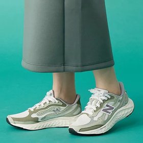 【ニューバランス/new balance】 Fresh Foam Arishi v4人気、トレンドファッション・服の通販 founy(ファニー) ファッション Fashion レディースファッション WOMEN クッション Cushion スポーツ Sports メッシュ Mesh モチーフ Motif ランニング Running 軽量 Lightweight |ID:prp329100004347237