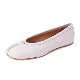 【メゾン マルジェラ/MAISON MARGIELA】のTABI BALLERINA NEW 人気、トレンドファッション・服の通販 founy(ファニー) ファッション Fashion レディースファッション WOMEN シューズ Shoes バレエ Ballet |ID:prp329100004350550