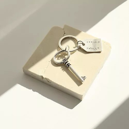 【ノーリーズ/NOLLEY'S】の【CXC /シーエックスシー】 key motif holderキーモチーフホルダー インテリア・キッズ・メンズ・レディースファッション・服の通販 founy(ファニー) https://founy.com/ ファッション Fashion レディースファッション Fashion for Women アンティーク Antique-Inspired イタリア Italy キーホルダー Keychain, Key Holder コレクション Collection, Seasonal Line シルバー Silver, Metallic Silver ジュエリー Jewelry, Accessories チャーム Charm, Pendant トレンド Trend, Trending Now バランス Balance, Style Balance プレート Plate, Dish モチーフ Motif, Design Theme |ID: prp329100004373035 ipo3291000000033124131