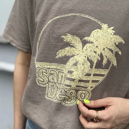 【クチュールドアダム/COUTURE D'ADAM】のVintage remake T-shirt / San Diego 人気、トレンドファッション・服の通販 founy(ファニー) 　ファッション　Fashion　レディースファッション　Fashion for Women　トップス・カットソー　Cut & Sew Tops　シャツ・ブラウス・オフィスカジュアル　Elegant Blouses & Button-Ups　ロングTシャツ・Tシャツ　Longline T-Shirts & Tees　コレクション　Collection, Seasonal Line　プリント　Print, Printed Pattern　ラバー　Rubber, Rubber Sole　リメイク　Remake, Reconstructed　ヴィンテージ　Vintage Style　洗える　Machine Washable　other-3|ID: prp329100004387778 ipo3291000000034952436