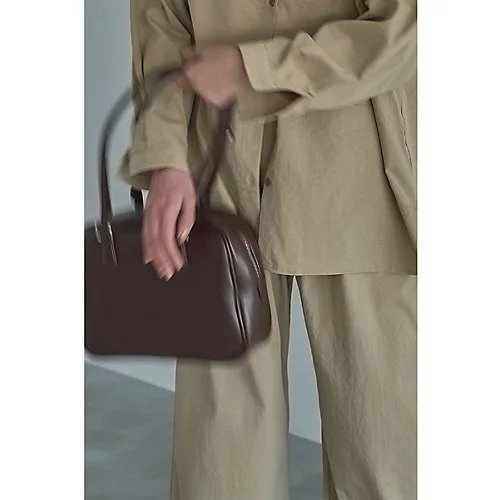 【マージュール/marjour】のRECTANGLE SQUARE BOSTON 人気、トレンドファッション・服の通販 founy(ファニー) 　ファッション　Fashion　レディースファッション　Fashion for Women　ショルダー　Shoulder, Shoulder Strap　ジップ　Zip, Zipper　スクエア　Square, Square Shape　財布　Wallet, Purse　タンブラー　Tumbler, Travel Mug　チャーム　Charm, Pendant　ベーシック　Basic, Essential　ボストン　Boston　ポケット　Pocket, Pocket Detail　ポーチ　Pouch, Small Case　other-2|ID: prp329100004406262 ipo3291000000031259308