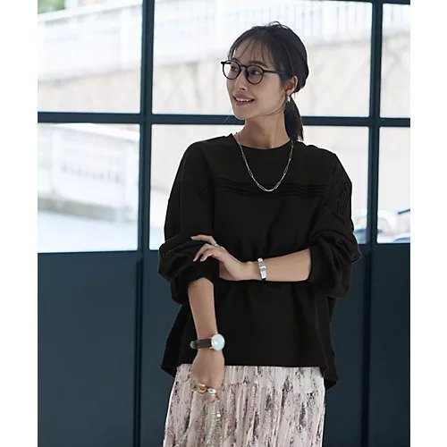 【スタイルデリ/STYLE DELI】のプリーツポイントカットソートップス インテリア・キッズ・メンズ・レディースファッション・服の通販 founy(ファニー) https://founy.com/ ファッション Fashion レディースファッション WOMEN トップス・カットソー Tops/Tshirt カットソー Cut and Sewn インナー Inner カーディガン Cardigan ジャケット Jacket ジャージー Jersey ストレート Straight スニーカー Sneakers デニム Denim 定番 Standard なめらか Smooth 長袖 Long Sleeve フォルム Form ブルゾン Blouson プリーツ Pleats ポケット Pocket 防寒 Cold Protection 夏 Summer |ID: prp329100004422130 ipo3291000000030879758