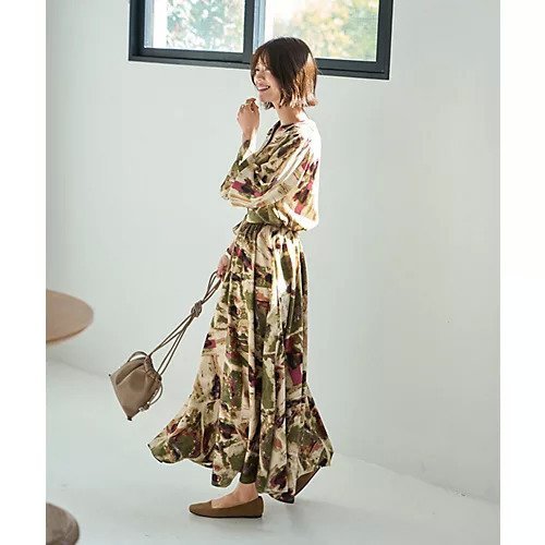【スタイルデリ/STYLE DELI】のアート柄ロングサーキュラースカート 人気、トレンドファッション・服の通販 founy(ファニー) 　ファッション　Fashion　レディースファッション　WOMEN　スカート　Skirt　インナー　Inner　エレガント 上品　Elegant　カットソー　Cut And Sew　ギャザー　Gather　サテン　Satin　ジャケット　Jacket　スウェット　Sweat　スニーカー　Sneakers　スリット　Slit　セットアップ　Set Up　ドレープ　Drape　パーカー　Hoodie　フェミニン　Feminine　フォルム　Form　フレア　Flare　フロント　Front　ブルゾン　Blouson　プリント　Print　プリーツ　Pleats　ミックス　Mix　リアル　Real　ループ　Loop　ロング　Long　夏　Summer　other-3|ID: prp329100004422140 ipo3291000000031261858