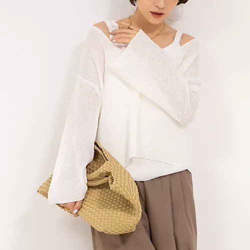 【ノーリーズ/NOLLEY'S】の《アンサンブル対応》《手洗い可能》ペーパーヤーン深Vネックプルオーバーニット インテリア・キッズ・メンズ・レディースファッション・服の通販 founy(ファニー) 　ファッション　Fashion　レディースファッション　WOMEN　トップス・カットソー　Tops/Tshirt　ニット　Knit Tops　アンサンブル　Knit Ensemble　プルオーバー　Pullover　Vネック　V-Neck　2025年　2025　2025春夏・S/S　Ss,Spring/Summer,2025　おすすめ　Recommend　アンサンブル　Ensemble　インナー　Inner　カーディガン　Cardigan　スリーブ　Sleeve　タンク　Tank　フレア　Flare　ベスト　Vest　吸水　Water Absorption　夏　Summer　オフホワイト|ID: prp329100004424172 ipo3291000000031712588