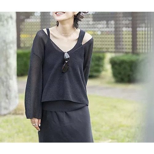 【ノーリーズ/NOLLEY'S】の《アンサンブル対応》《手洗い可能》ペーパーヤーン深Vネックプルオーバーニット インテリア・キッズ・メンズ・レディースファッション・服の通販 founy(ファニー) https://founy.com/ ファッション Fashion レディースファッション Fashion for Women トップス・カットソー Cut & Sew Tops ニット Knit Tops & Sweaters アンサンブルニット Knit Ensembles & Twin Sets カジュアルプルオーバー・ニットトップス Pullovers & Knit Tops / Casual Pullovers Vネックトップス V-Neck Tops / V-Cut Neckline Shirts 2025年 2025 2025春夏・S/S Spring/Summer 2025 SS25 おすすめ Recommended / Our Picks アンサンブル Ensemble Set インナー Innerwear カーディガン Cardigan, Knitwear スリーブ Sleeve, Long Sleeve / Short Sleeve タンク Tank Top, Sleeveless Top フレア Flare, Flared ベスト Vest, Waistcoat 吸水 Absorbent, Quick-Dry 夏 Summer |ID: prp329100004424172 ipo3291000000033059929