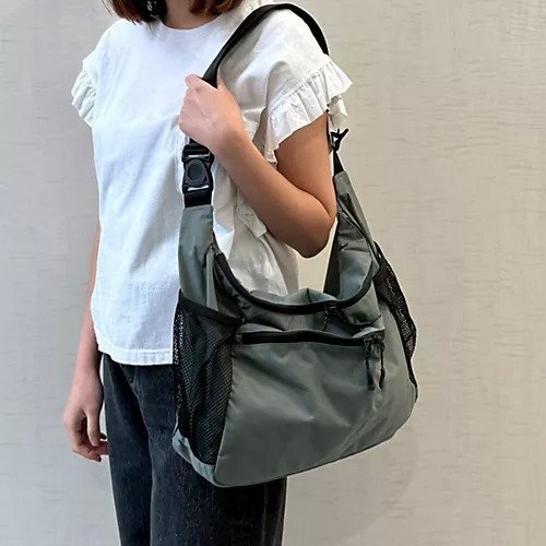 【スノーピーク/SNOW PEAK】の【撥水】Everyday Use Middle Shoulder Bag 人気、トレンドファッション・服の通販 founy(ファニー) 　ファッション　Fashion　レディースファッション　Ladies' Fashion Online　バッグ　Bag　ショルダー　Shoulder　フィット　Fit　フロント　Front　ポケット　Pocket　メッシュ　Mesh　other-2|ID: prp329100004424209 ipo3291000000032377892
