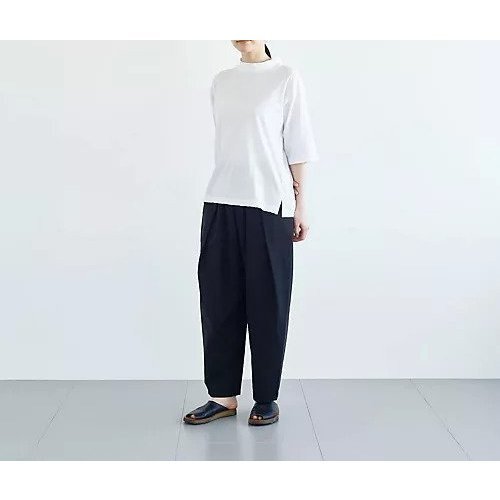 【ハウ/HAU】のtops compact neck インテリア・キッズ・メンズ・レディースファッション・服の通販 founy(ファニー) 　ファッション　Fashion　レディースファッション　WOMEN　トップス・カットソー　Tops/Tshirt　コンパクト　Compact　スリット　Slit　バランス　Balance　ホワイト|ID: prp329100004431624 ipo3291000000030952056