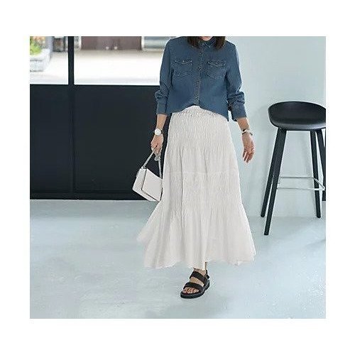 【スタイルデリ/STYLE DELI】のコットンシャーリングスカート インテリア・キッズ・メンズ・レディースファッション・服の通販 founy(ファニー) https://founy.com/ ファッション Fashion レディースファッション WOMEN スカート Skirt イエロー Yellow 春 Spring ギャザー Gather 切替 Switching シャーリング Shirring シューズ Shoes ジャケット Jacket ストーン Stone スニーカー Sneakers スリット Slit チュニック Tunic 定番 Standard フィット Fit フォルム Form フレア Flare ポケット Pocket ミモレ Mimore レギンス Leggings ロング Long S/S・春夏 Ss・Spring/Summer 夏 Summer ビジネス 仕事 通勤 Business |ID: prp329100004433196 ipo3291000000030964836