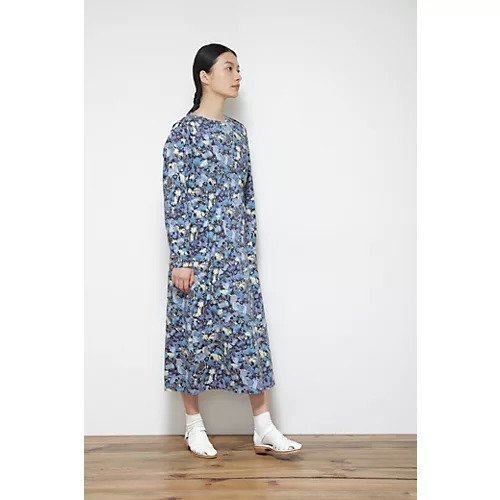 【ヒューマンウーマン/HUMAN WOMAN】のリバティプリントワンピース インテリア・キッズ・メンズ・レディースファッション・服の通販 founy(ファニー) https://founy.com/ ファッション Fashion レディースファッション WOMEN ワンピース Dress おすすめ Recommend カーディガン Cardigan スタンダード Standard スニーカー Sneakers ソックス Socks ダウン Down パイピング Piping ヨーク Yoke エレガント 上品 Elegant 春 Spring |ID: prp329100004435106 ipo3291000000030980776