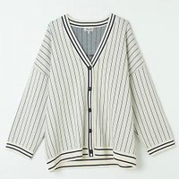 【バウムウンドヘルガーデン/BAUM UND PFERDGARTEN】のバックロゴカーディガン 人気、トレンドファッション・服の通販 founy(ファニー) ファッション Fashion レディースファッション WOMEN トップス・カットソー Tops/Tshirt カーディガン Cardigans バッグ Bag インナー Inner 春 Spring 洗える Washable カーディガン Cardigan コレクション Collection サッカー Soccer ショルダー Shoulder ストライプ Stripe スポーティ Sporty ドロップ Drop フェミニン Feminine ボトム Bottom リラックス Relax ワイド Wide S/S・春夏 Ss・Spring/Summer おすすめ Recommend 夏 Summer |ID:prp329100004435737