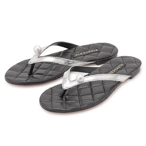 【ピッピシック/Pippichic】の【HPS別注】chic chic pearl 19 インテリア・キッズ・メンズ・レディースファッション・服の通販 founy(ファニー) https://founy.com/ ファッション Fashion レディースファッション Fashion for Women キルティング Quilted, Quilting クッション Cushion, Throw Pillow サンダル Sandals, Summer Shoes シルバー Silver, Metallic Silver バランス Balance, Style Balance パール Pearl, Pearl Accent ビーチ Beach, Seaside 別注 Limited Edition, Custom Order |ID: prp329100004440268 ipo3291000000034899011