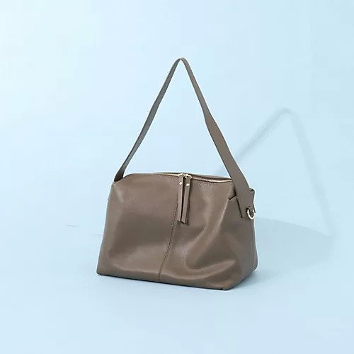 【ノーリーズ/NOLLEY'S】のワンショルダービッグバッグ インテリア・キッズ・メンズ・レディースファッション・服の通販 founy(ファニー) https://founy.com/ ファッション Fashion レディースファッション WOMEN バッグ Bag おすすめ Recommend ショルダー Shoulder ジップ Zip ビッグ Big ポケット Pocket ビジネス 仕事 通勤 Business 旅行 Travel |ID: prp329100004445006 ipo3291000000031067398