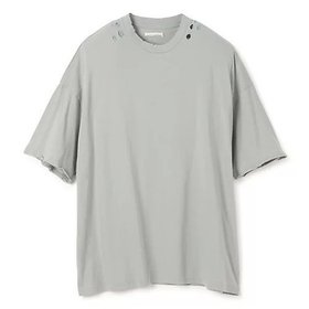 【カナコ サカイ/KANAKO SAKAI】 SHOULDER PADS RIPPED T-SHIRT人気、トレンドファッション・服の通販 founy(ファニー) ファッション Fashion レディースファッション Fashion for Women トップス・カットソー Cut & Sew Tops シャツ・ブラウス・オフィスカジュアル Elegant Blouses & Button-Ups ロングTシャツ・Tシャツ Longline T-Shirts & Tees 2025年 2025 2025春夏・S/S Spring/Summer 2025 SS25 ショルダー Shoulder, Shoulder Strap シンプル Simple, Minimal ダメージ Distressed, Destroyed チェック Check, Plaid, Tartan ドロップ Drop Shoulder, Dropped Style ユーズド Used, Vintage-Look 夏 Summer 春 Spring S/S・春夏 SS, Spring/Summer, Warm Season 洗える Machine Washable 長袖 Long Sleeve, Full Sleeve |ID:prp329100004446252