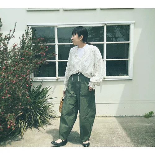 【トゥエルブクローゼット/12closet】の【石上美津江さんコラボ】【洗える】カーヴィパンツ 人気、トレンドファッション・服の通販 founy(ファニー) 　ファッション　Fashion　レディースファッション　Fashion for Women　パンツ　Pants & Trousers　コラボ　Collaboration, Collab　サテン　Satin, Glossy Fabric　洗える　Machine Washable　other-3|ID: prp329100004446273 ipo3291000000032707332