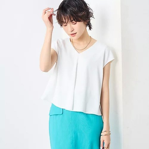 【ノーリーズソフィー/NOLLEY'S sophi】のレイヤードVネックブラウス インテリア・キッズ・メンズ・レディースファッション・服の通販 founy(ファニー) 　ファッション　Fashion　レディースファッション　WOMEN　トップス・カットソー　Tops/Tshirt　シャツ/ブラウス　Shirts/Blouses　Vネック　V-Neck　2025年　2025　2025春夏・S/S　Ss,Spring/Summer,2025　おすすめ　Recommend　インナー　Inner　サテン　Satin　シフォン　Chiffon　シンプル　Simple　ジャケット　Jacket　ドレープ　Drape　バランス　Balance　フロント　Front　ビジネス 仕事 通勤　Business　オフホワイト|ID: prp329100004451863 ipo3291000000031901235