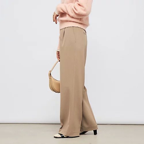 【ノーリーズソフィー/NOLLEY'S sophi】のウォッシャブル強撚ツイルワイドパンツ インテリア・キッズ・メンズ・レディースファッション・服の通販 founy(ファニー) https://founy.com/ ファッション Fashion レディースファッション Fashion for Women パンツ Pants & Trousers 2025年 2025 2025-2026秋冬・A/W Autumn/Winter 2025–26 AW25–26 ウォッシャブル Machine Washable ストレート Straight, Straight Cut センター Center, Center Line ツイル Twist, Twisted Detail ベーシック Basic, Essential ルーズ Loose, Oversized ワイド Wide, Wide Fit エレガント 上品 Elegant 定番 Standard, Basic Item |ID: prp329100004452982 ipo3291000000034346466
