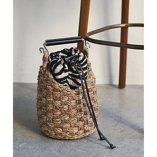 【ウィムガゼット/Whim Gazette】の【A VACATION】BUCKET ZEB 人気、トレンドファッション・服の通販 founy(ファニー) 　ファッション　Fashion　レディースファッション　Fashion for Women　春　Spring　コレクション　Collection, Seasonal Line　巾着　Drawstring Bag, Kinchaku　人気　Popular, Best Seller　フォルム　Silhouette, Form　モノトーン　Monotone, Black and White　2022年　2022　S/S・春夏　SS, Spring/Summer, Warm Season　2022 春夏 S/S　Spring/Summer 2022 SS22　夏　Summer　 other-1|ID: prp329100004458701 ipo3291000000031210373