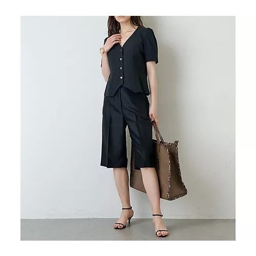 【ウィムガゼット/Whim Gazette】のシルクウールツイルハーフパンツ 人気、トレンドファッション・服の通販 founy(ファニー) 　ファッション　Fashion　レディースファッション　WOMEN　パンツ　Pants　ハーフ / ショートパンツ　Short Pants　2022年　2022　2022 春夏 S/S　Ss,Spring/Summer,2022　エレガント 上品　Elegant　クラシカル　Classical　シルク　Silk　センター　Center　トレンド　Trend　ハーフ　Half　other-2|ID: prp329100004458784 ipo3291000000031237321