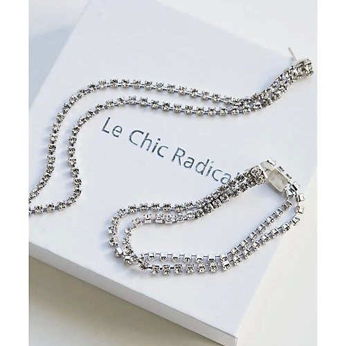 【ウィムガゼット/Whim Gazette】の【Le Chic Radical】ダブルクリスタルドロップピアス インテリア・キッズ・メンズ・レディースファッション・服の通販 founy(ファニー) 　ファッション　Fashion　レディースファッション　Fashion for Women　クリスタル　Crystal, Swarovski　シルバー　Silver, Metallic Silver　ジュエリー　Jewelry, Accessories　ダブル　Double, Double-Breasted　チェーン　Chain, Chain Strap　バランス　Balance, Style Balance　フォルム　Silhouette, Form　ロング　Long, Long-Length　2022年　2022　2022 春夏 S/S　Spring/Summer 2022 SS22　おすすめ　Recommended / Our Picks　エレガント 上品　Elegant　ギフト プレゼント　Gift / Present　シルバー|ID: prp329100004458799 ipo3291000000031210643