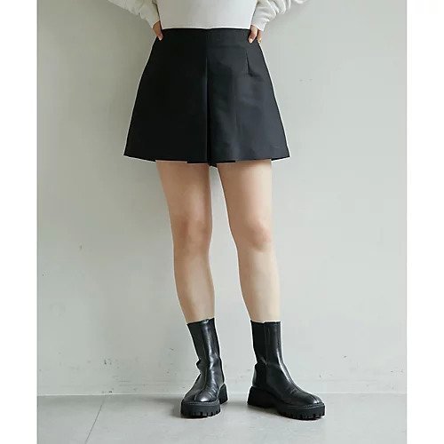【ウィムガゼット/Whim Gazette】の【長谷川京子さんコラボ】ツイルショートパンツ 人気、トレンドファッション・服の通販 founy(ファニー) 　ファッション　Fashion　レディースファッション　Fashion for Women　パンツ　Pants & Trousers　ショートパンツ・ハーフパンツ　High-Waisted & Relaxed Shorts　2022年　2022　2022-2023秋冬・A/W　Autumn/Winter 2022–23 AW22–23　おすすめ　Recommended / Our Picks　ウォーム　Warm Fabric　コラボ　Collaboration, Collab　ショート　Short, Short Length　シルク　Silk, 100% Silk　バランス　Balance, Style Balance　フロント　Front, Front Design　ボックス　Boxy, Box Shape　ロング　Long, Long-Length　エレガント 上品　Elegant　other-2|ID: prp329100004458848 ipo3291000000031237451