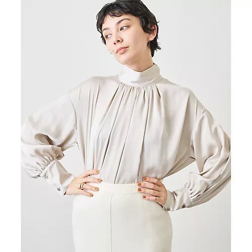 【ウィムガゼット/Whim Gazette】のハイネックギャザープルオーバー インテリア・キッズ・メンズ・レディースファッション・服の通販 founy(ファニー) 　ファッション　Fashion　レディースファッション　Fashion for Women　トップス・カットソー　Cut & Sew Tops　カジュアルプルオーバー・ニットトップス　Pullovers & Knit Tops / Casual Pullovers　ギャザー　Gathered, Ruffled　クラシカル　Classical, Vintage-Inspired　サテン　Satin, Glossy Fabric　シルク　Silk, 100% Silk　ジャケット　Jacket, Outerwear　スタイリッシュ　Stylish, Fashionable　ハイネック　High Neck, Mock Neck　ピーチ　Peach, Soft Touch　フロント　Front, Front Design　2022年　2022　2022-2023秋冬・A/W　Autumn/Winter 2022–23 AW22–23　エレガント 上品　Elegant　エクリュ|ID: prp329100004459020 ipo3291000000031211638