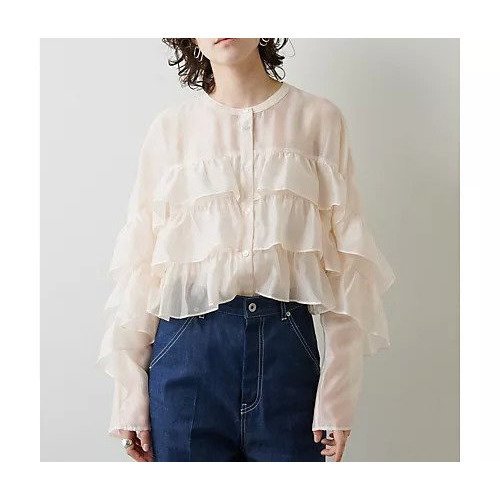【ウィムガゼット/Whim Gazette】のフリルティアードブラウス インテリア・キッズ・メンズ・レディースファッション・服の通販 founy(ファニー) 　ファッション　Fashion　レディースファッション　Fashion for Women　トップス・カットソー　Cut & Sew Tops　シャツ・ブラウス・オフィスカジュアル　Elegant Blouses & Button-Ups　クラシカル　Classical, Vintage-Inspired　クラシック　Classic, Timeless Style　シアー　Sheer, See-Through　シルク　Silk, 100% Silk　シンプル　Simple, Minimal　スタイリッシュ　Stylish, Fashionable　フェミニン　Feminine, Girly　フリル　Frill, Ruffle　ボトム　Bottoms, Lower Wear　ワイド　Wide, Wide Fit　2022年　2022　2022 春夏 S/S　Spring/Summer 2022 SS22　おすすめ　Recommended / Our Picks　エレガント 上品　Elegant　オフホワイト|ID: prp329100004459053 ipo3291000000031211762