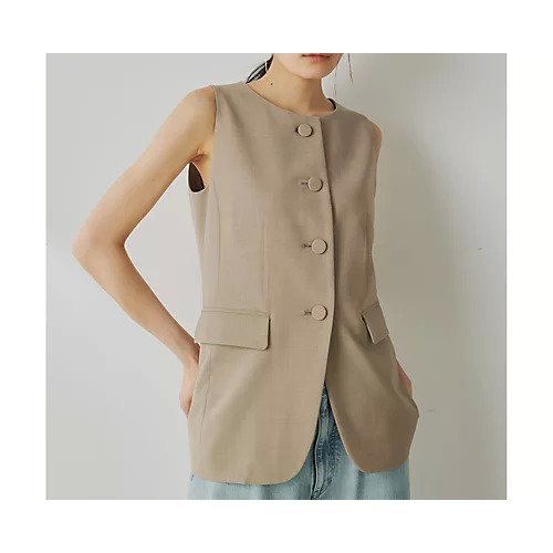 【ウィムガゼット/Whim Gazette】のクルーネックジレ インテリア・キッズ・メンズ・レディースファッション・服の通販 founy(ファニー) 　ファッション　Fashion　レディースファッション　Fashion for Women　アウター　Coat / Outerwear Collection　トップス・カットソー　Cut & Sew Tops　ベスト&ジレ / 重ね着スタイル　Vests & Gilets　2025年　2025　2025春夏・S/S　Spring/Summer 2025 SS25　クラシカル　Classical, Vintage-Inspired　ストレッチ　Stretch, Stretchy Fabric　タイトスカート　Pencil Skirt, Tight Skirt　フォルム　Silhouette, Form　ベスト　Vest, Waistcoat　エレガント 上品　Elegant　ベージュ|ID: prp329100004459077 ipo3291000000031211857