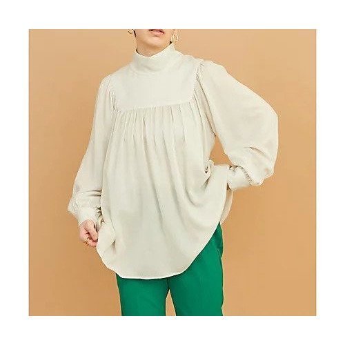 【ウィムガゼット/Whim Gazette】のレーヨンギャザーブラウス インテリア・キッズ・メンズ・レディースファッション・服の通販 founy(ファニー) 　ファッション　Fashion　レディースファッション　Fashion for Women　トップス・カットソー　Cut & Sew Tops　シャツ・ブラウス・オフィスカジュアル　Elegant Blouses & Button-Ups　2022年　2022　2022 春夏 S/S　Spring/Summer 2022 SS22　ギャザー　Gathered, Ruffled　スタンド　Stand Collar, Upright Stand　ハイネック　High Neck, Mock Neck　ヨーク　Yoke, Yoke Design　リラックス　Relax, Relaxed Fit　エレガント 上品　Elegant　ライトグレー|ID: prp329100004459085 ipo3291000000031211888