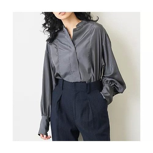 【ウィムガゼット/Whim Gazette】のサテンスタンドカラーシャツ インテリア・キッズ・メンズ・レディースファッション・服の通販 founy(ファニー) https://founy.com/ ファッション Fashion レディースファッション Fashion for Women トップス・カットソー Cut & Sew Tops シャツ・ブラウス・オフィスカジュアル Elegant Blouses & Button-Ups 2022年 2022 2022-2023秋冬・A/W Autumn/Winter 2022–23 AW22–23 クラシカル Classical, Vintage-Inspired クール Cool, Chic シルク Silk, 100% Silk スタンド Stand Collar, Upright Stand スマート Smart, Elegant フロント Front, Front Design エレガント 上品 Elegant |ID: prp329100004459109 ipo3291000000031211972