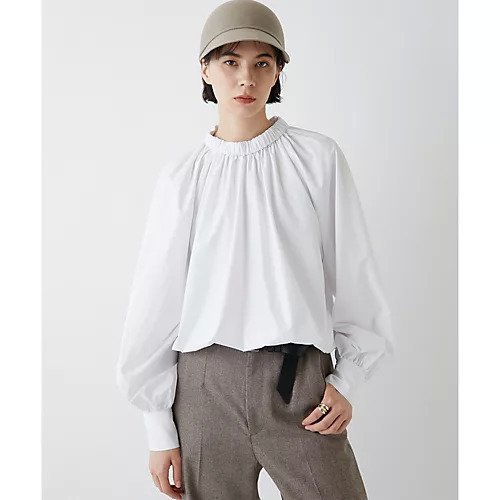 【ウィムガゼット/Whim Gazette】の《WEB限定》ギャザーブラウス インテリア・キッズ・メンズ・レディースファッション・服の通販 founy(ファニー) 　ファッション　Fashion　レディースファッション　Fashion for Women　トップス・カットソー　Cut & Sew Tops　シャツ・ブラウス・オフィスカジュアル　Elegant Blouses & Button-Ups　2022年　2022　2022-2023秋冬・A/W　Autumn/Winter 2022–23 AW22–23　おすすめ　Recommended / Our Picks　ギャザー　Gathered, Ruffled　タフタ　Taffeta, Structured Fabric　エレガント 上品　Elegant　オフホワイト|ID: prp329100004459147 ipo3291000000031212110