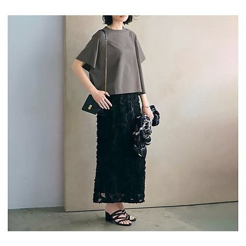 【コグ ザビッグスモーク/COGTHEBIGSMOKE】のタックデザインTシャツ 人気、トレンドファッション・服の通販 founy(ファニー) 　ファッション　Fashion　レディースファッション　Fashion for Women　トップス・カットソー　Cut & Sew Tops　シャツ・ブラウス・オフィスカジュアル　Elegant Blouses & Button-Ups　ロングTシャツ・Tシャツ　Longline T-Shirts & Tees　なめらか　Smooth, Silky Texture　コンパクト　Compact, Small Size　フォルム　Silhouette, Form　ボックス　Boxy, Box Shape　洗える　Machine Washable　other-2|ID: prp329100004459153 ipo3291000000032258018