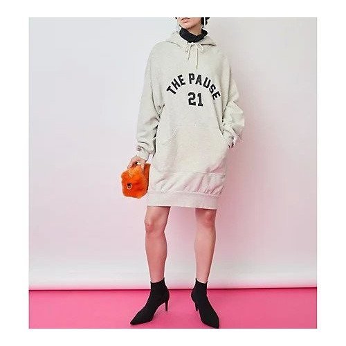【ウィムガゼット/Whim Gazette】の【THE PAUSE】ロゴビッグパーカー インテリア・キッズ・メンズ・レディースファッション・服の通販 founy(ファニー) https://founy.com/ ファッション Fashion レディースファッション WOMEN トップス・カットソー Tops/Tshirt パーカ Sweats 2022年 2022 2022-2023秋冬・A/W Aw/Autumn/Winter//Fw/Fall-Winter/2022-2023 スタンダード Standard パーカー Hoodie ビッグ Big モノトーン Monotone ロング Long |ID: prp329100004459175 ipo3291000000031212215
